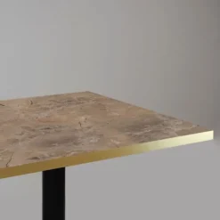 Bord 70 x 70 cm - Milano model græsk marmor med messingkanter brun