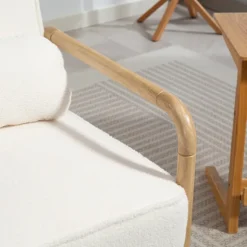 Rootz Akzentstuhl - Polstret stol - Moderne Lounge-sæder - Hvidt og brunt Bouclé-stof - Stabilt stel af gummitræ - 67 cm x 80 cm x 83 cm