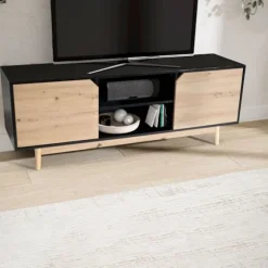 Rootz Lowboard TV-skab - TV-kommode - Underholdningsenhed - Moderne sort eg-design - Rummelig opbevaring - Kabelstyring - Gulvbeskyttelse - 150 cm x 4 | Fyndiq