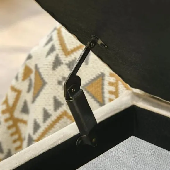 Rootz Opbevaringsbænk - Dekorative knapsyning - Flanelllook - Guldstålben - Beige - 110 x 47 x 46,5 cm