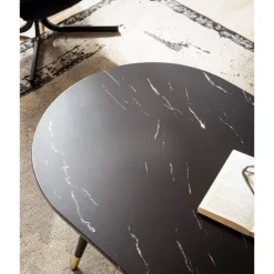 Rootz Ovalt sofabord - Moderne stuebord - Marmorlook-bord - Sikre metalben - 120 cm x 60 cm x 41,5 cm - Elegant sort- og gulddesign