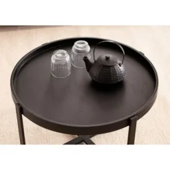 Rootz rundt sofabord - Industrielt design - Håndlavet - Unikt - Naturligt trækorn - 60 cm x 60 cm x 35 cm - Sort - Mango massivt træ - Pulverlakeret j | Fyndiq