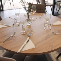 Rundt bord Ø 70 cm - model Round egetræ armor brun