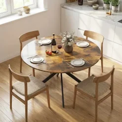 Rundt spisebord, trælook, plads til 4, justerbare fødder