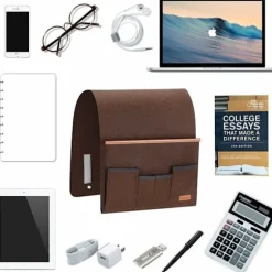 Sofa Armlænsorganisator, Armstol Opbevaringspose med 5 Lommer, Stolebetræk til Fjernbetjening, iPad, Magasin, Briller (Brun), af DEBUNS